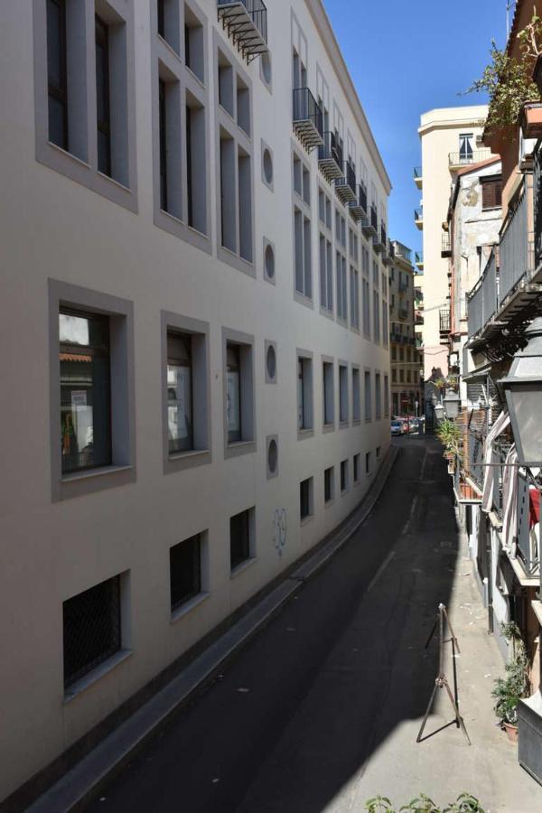Dimora Maqueda Apartment ปาแลร์โม ภายนอก รูปภาพ